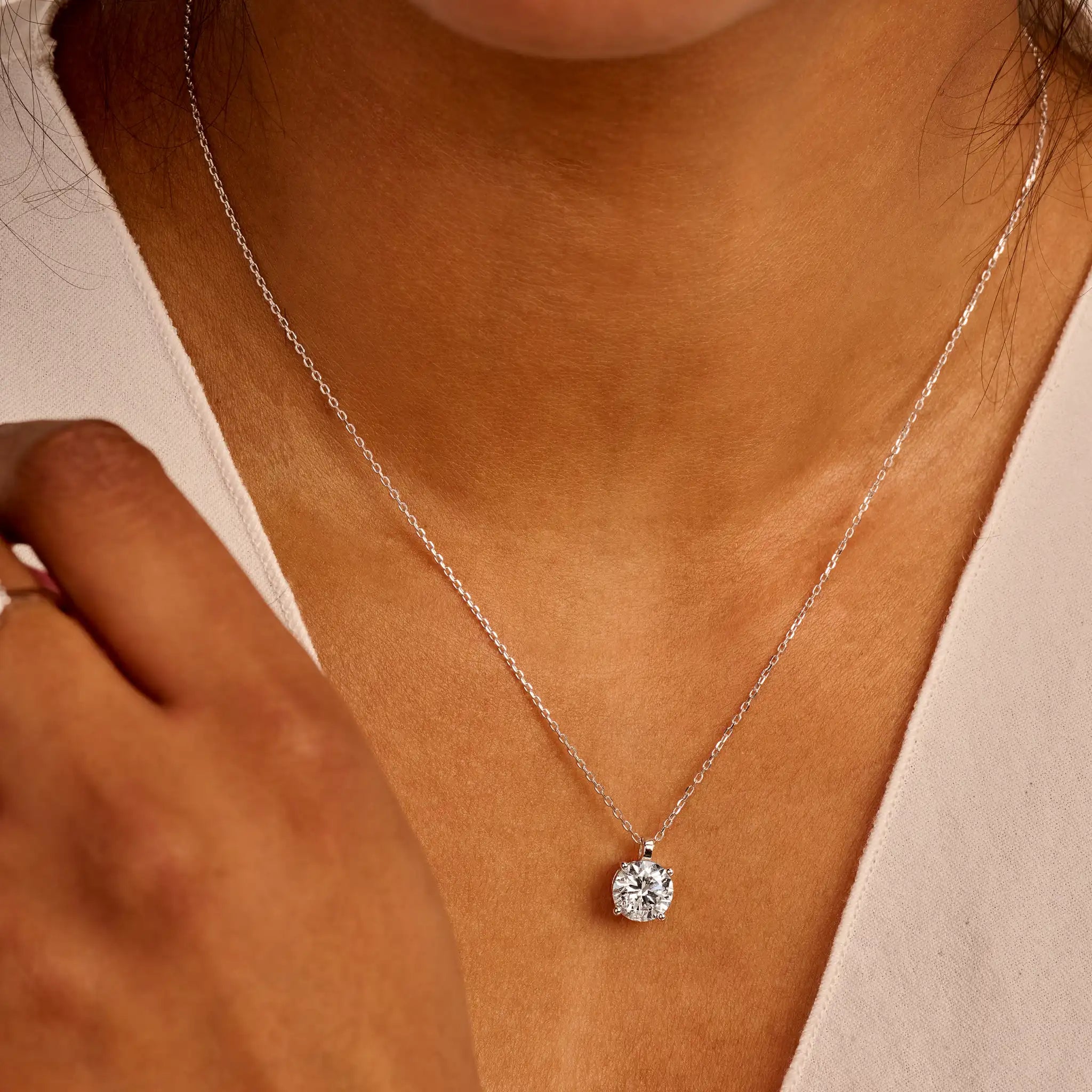 Solitaire collier · 2.5 ct.