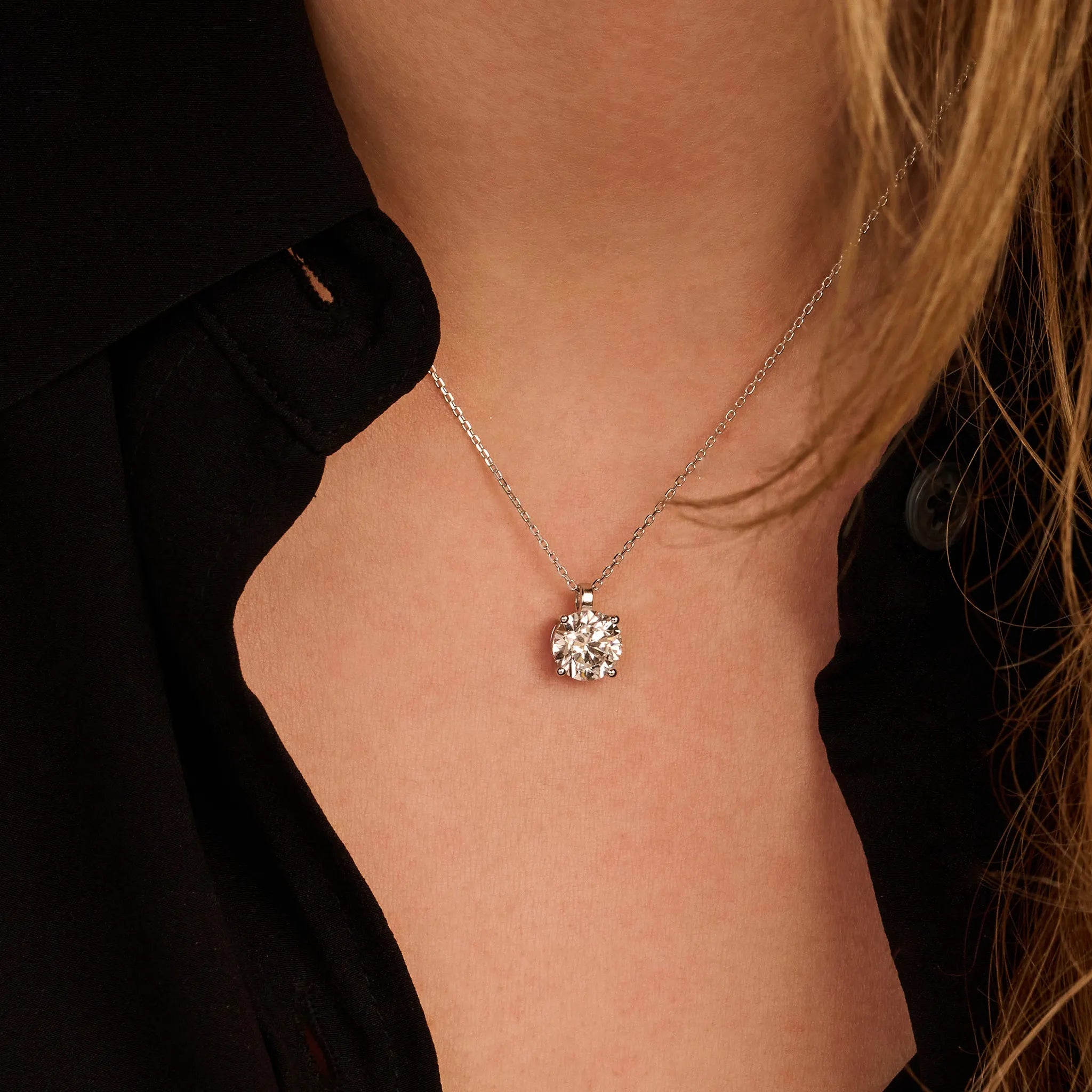 Solitaire collier · 2.5 ct.