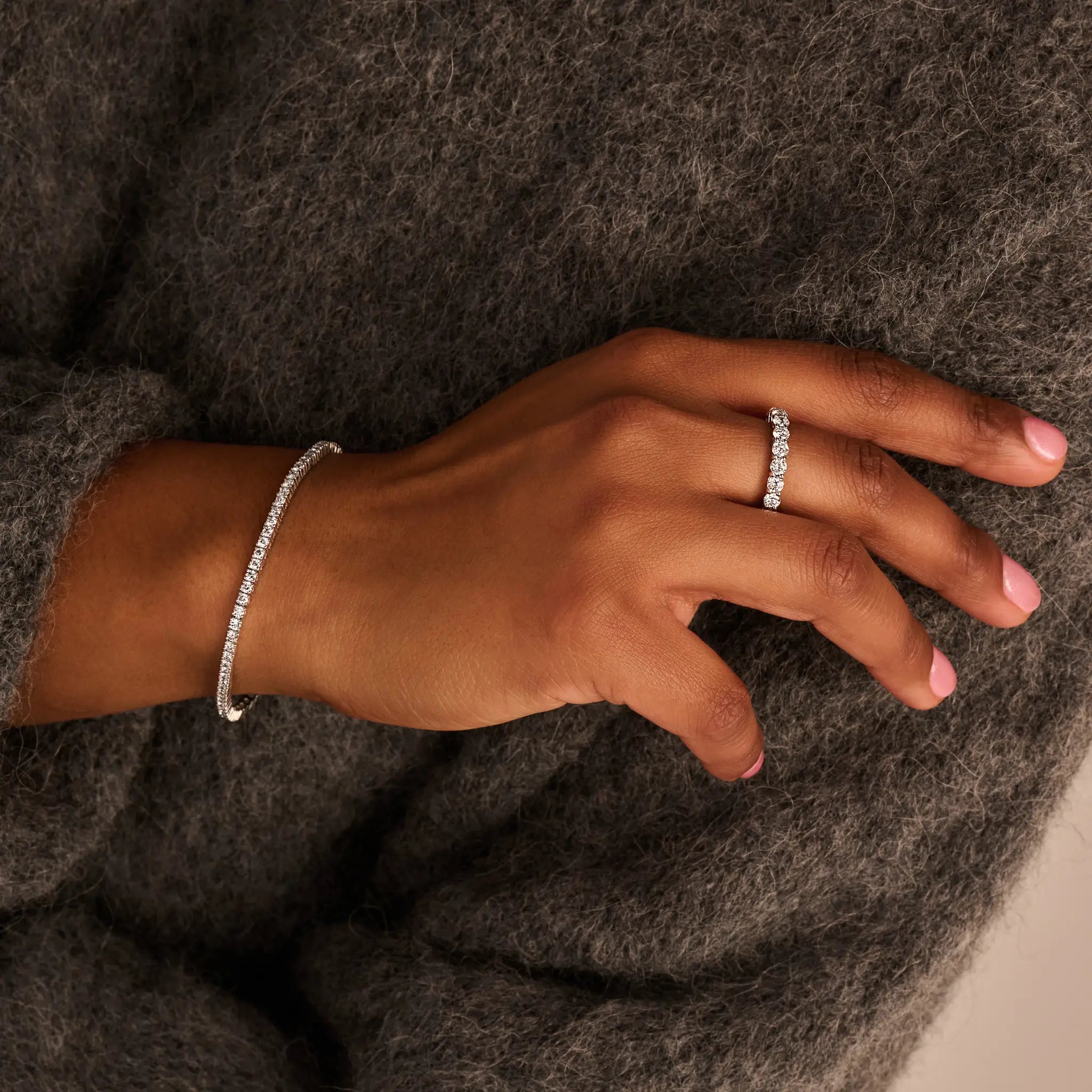 Diamanten eternity ring · 2.8 ct.