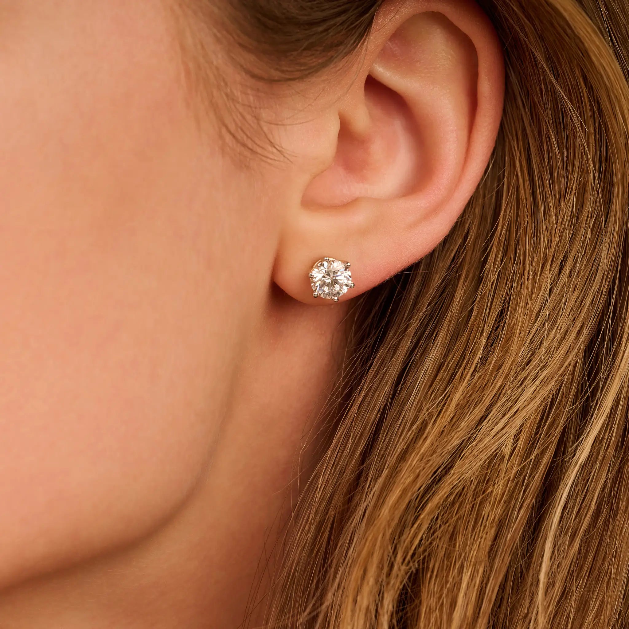 Solitaire Oorbellen 6-Poots · 2.0 ct.