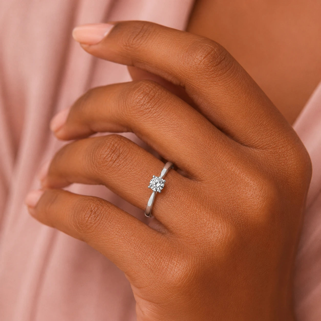 Ronde solitaire verlovingsring Classic · 0.5 ct.