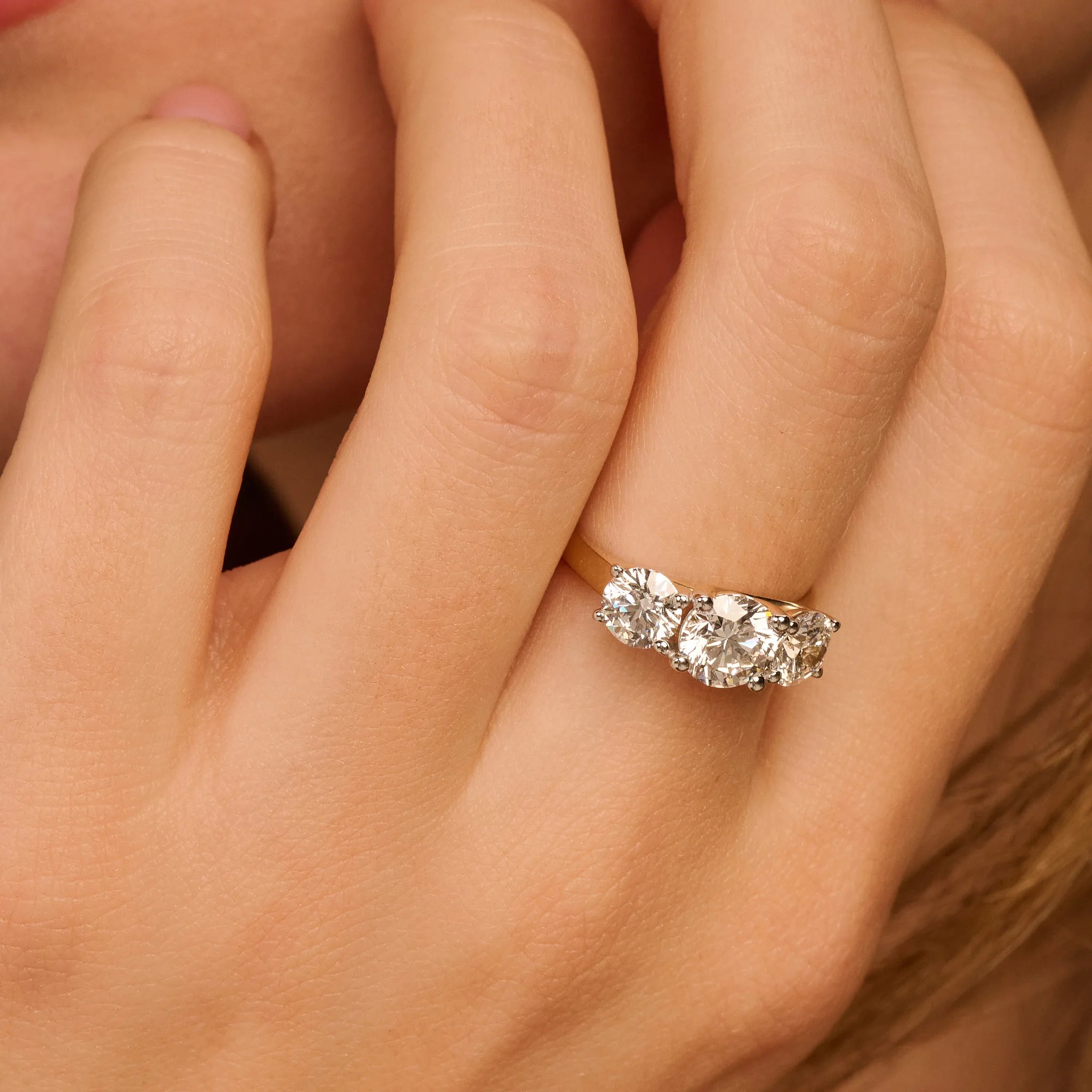 Ronde trilogie verlovingsring · 2.5 ct.