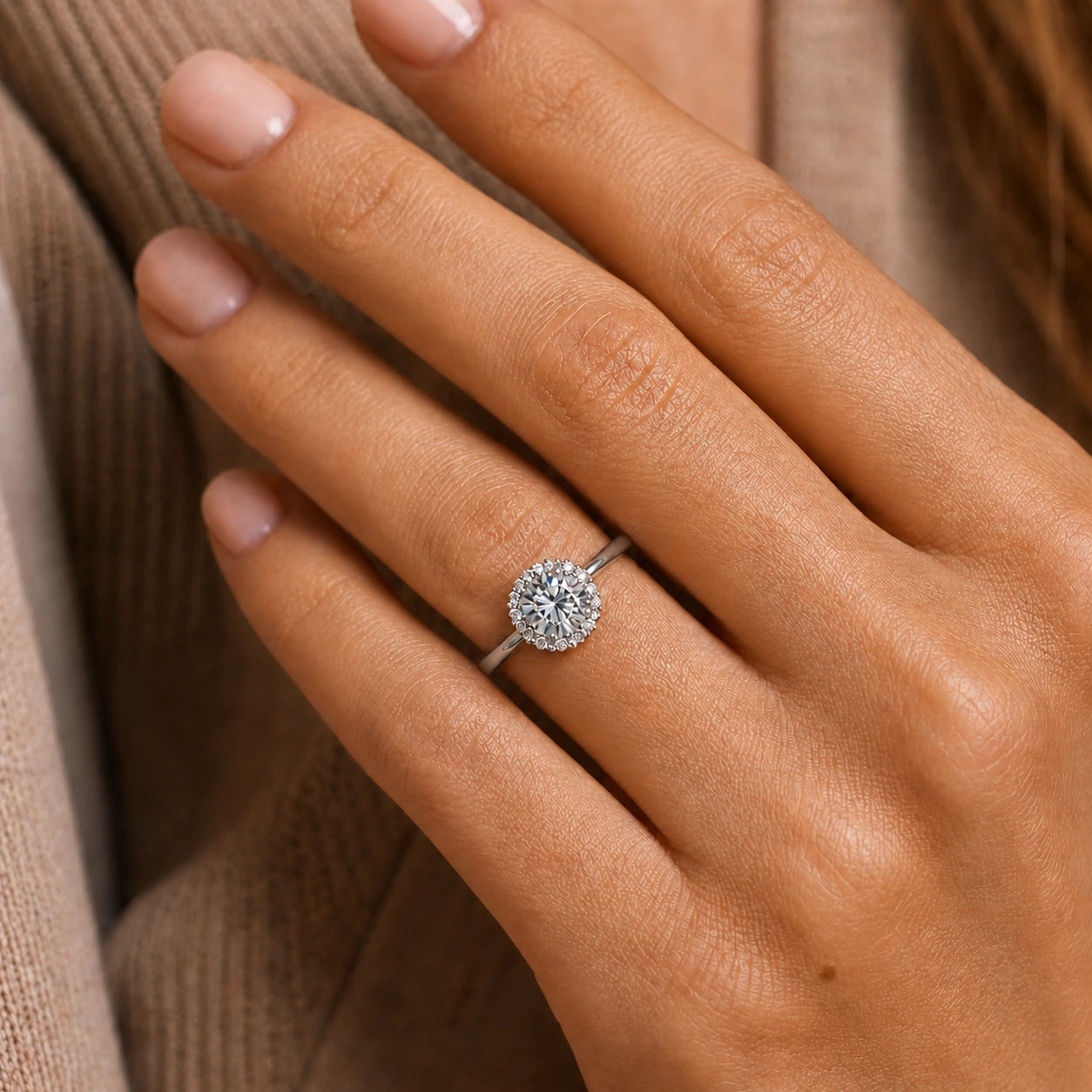 Ronde halo verlovingsring · 1.5 ct.