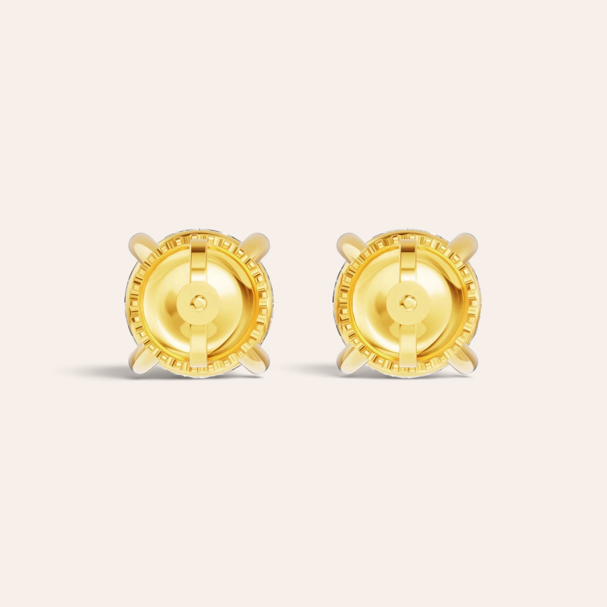 Louèn Diamonds solitaire oorstekers van 14k geelgoud met 4-poots zetting voor een tijdloze en elegante uitstraling.