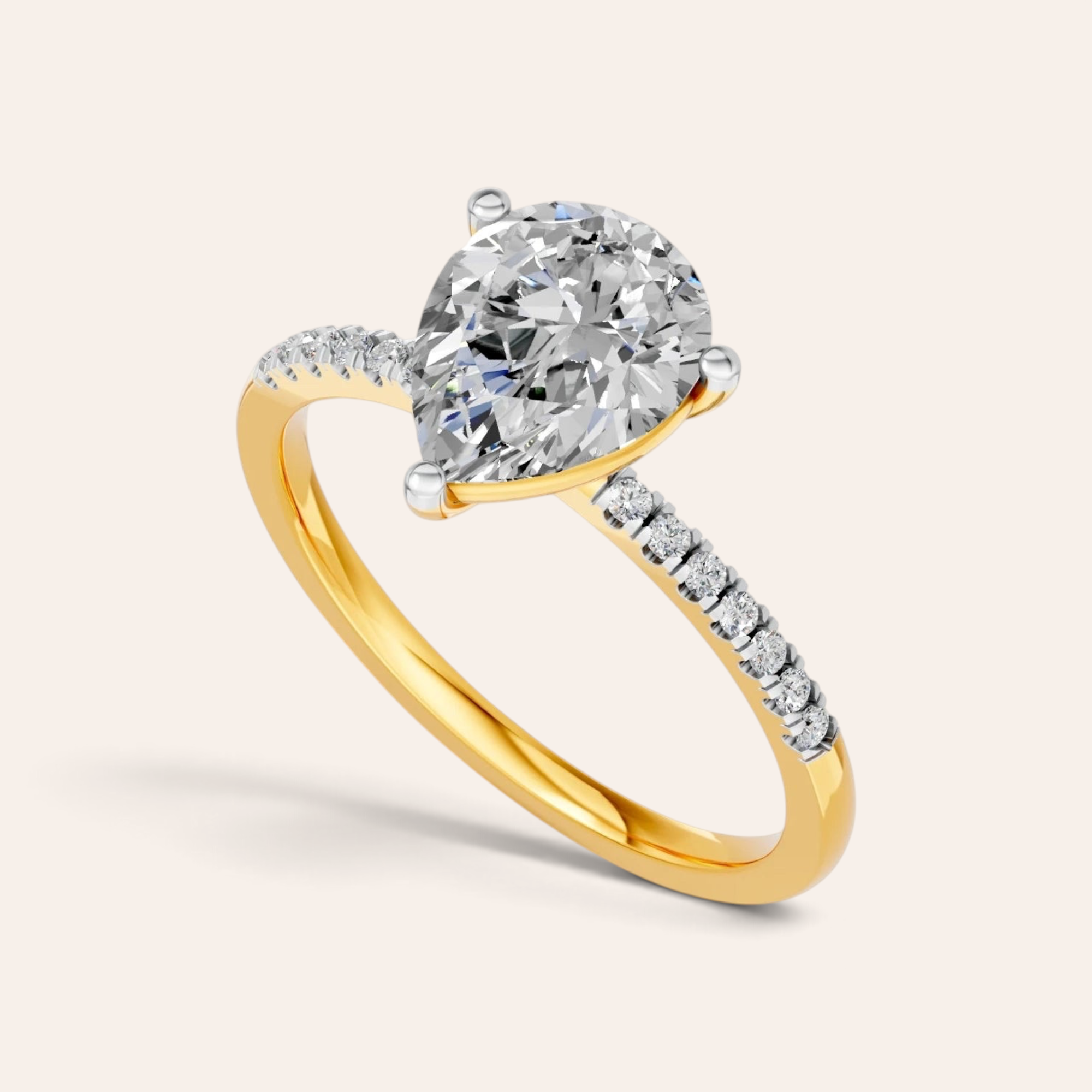 Louèn Diamonds peervormige solitaire verlovingsring met 2.5 karaat diamant en pavé gezette band in 18k geelgoud