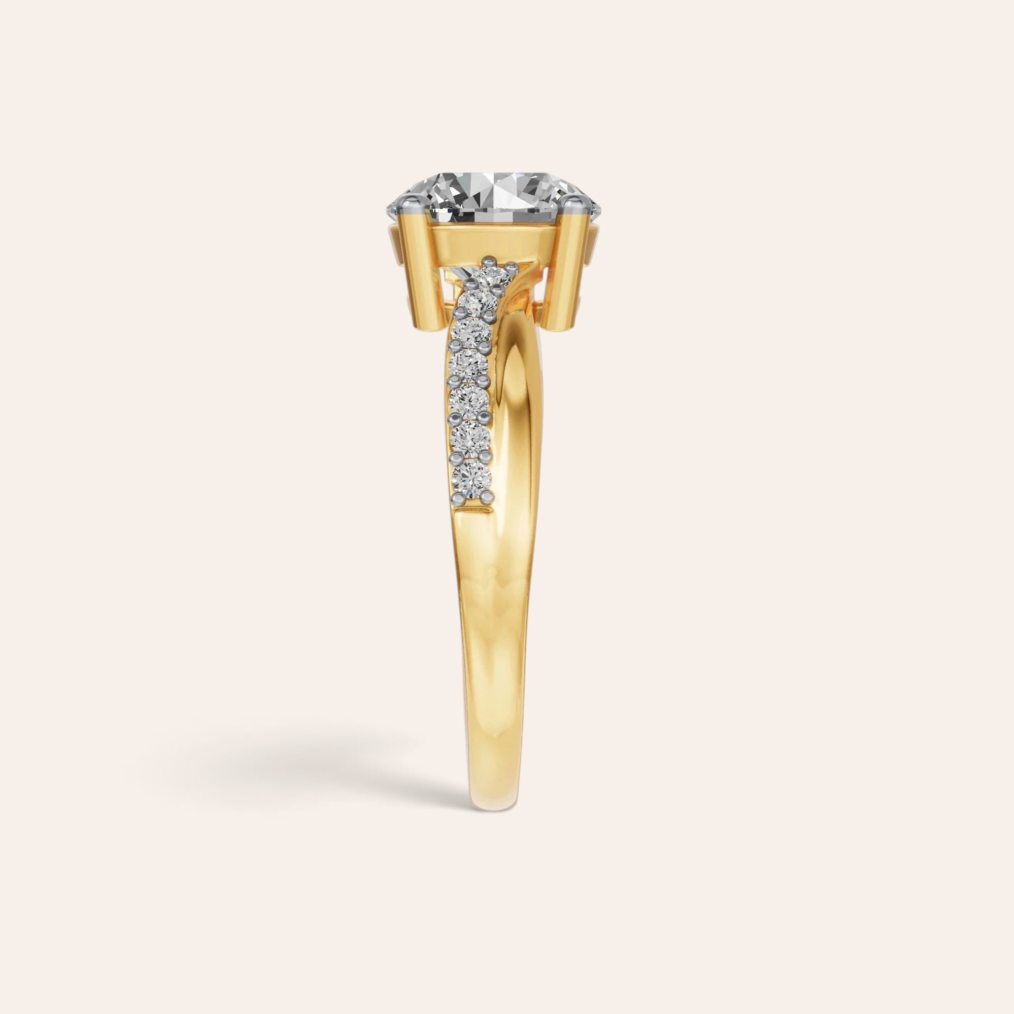 Louèn Diamonds solitaire verlovingsring met ronde lab grown diamant en pavé gezette 14k geelgouden band, zijaanzicht.