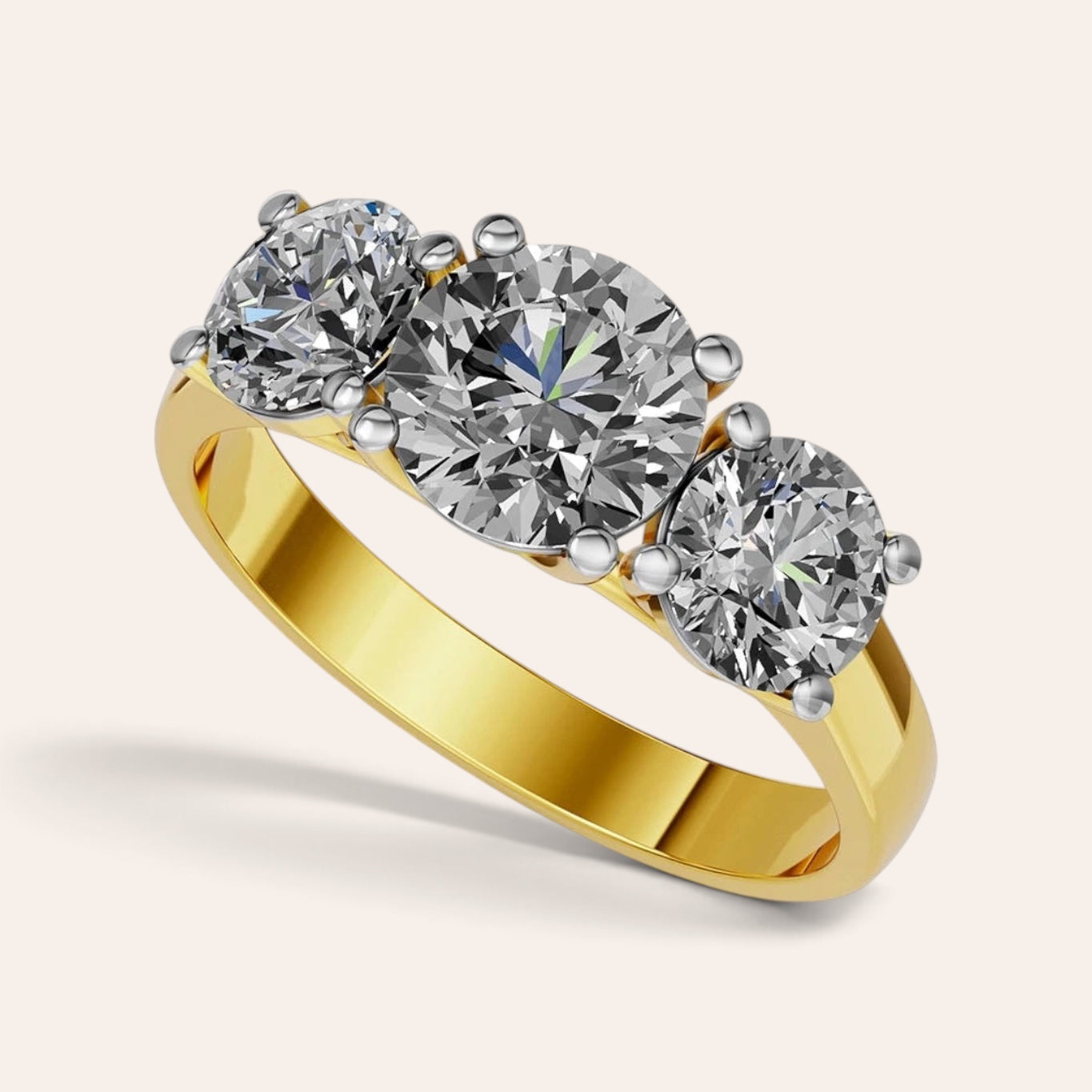 Louèn Diamonds trilogie verlovingsring van 14k geelgoud met drie ronde lab-grown diamanten van 3.0 karaat totaal.