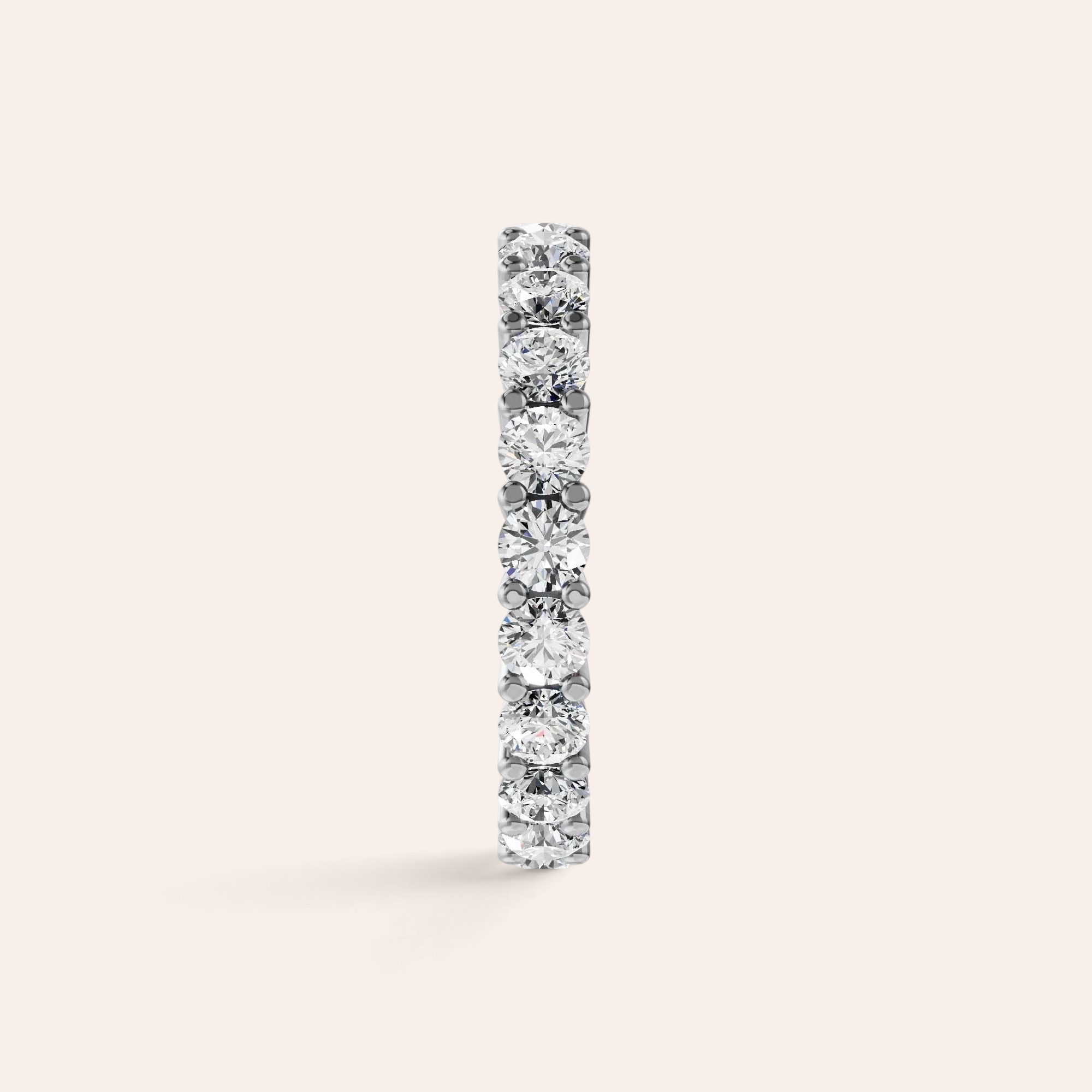 Louèn Diamonds eternity ring van 14k witgoud met 2.8 karaat briljant geslepen diamanten in een tijdloze zetting.