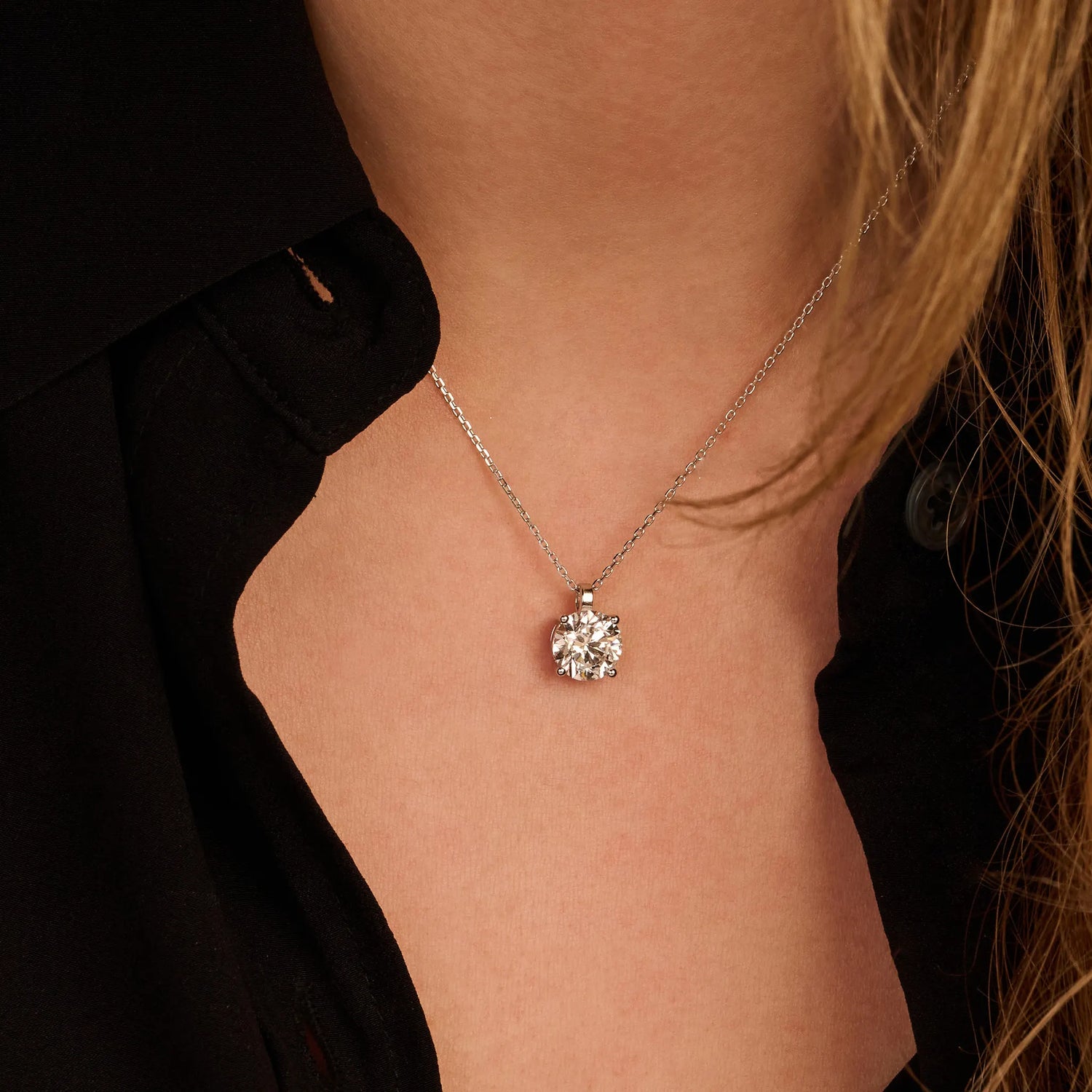 Solitaire collier · 2.5 ct.
