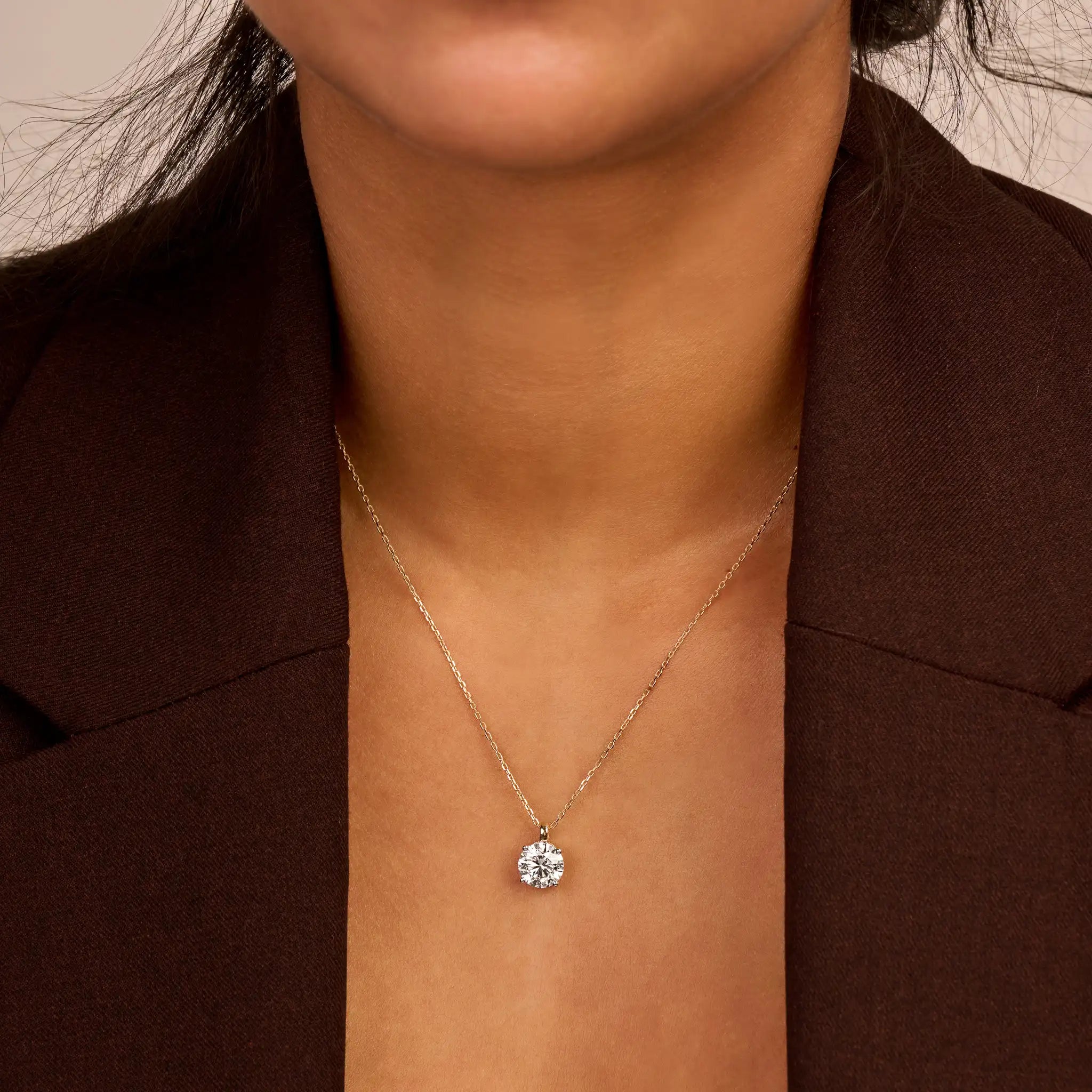 Solitaire collier · 2.2 ct.