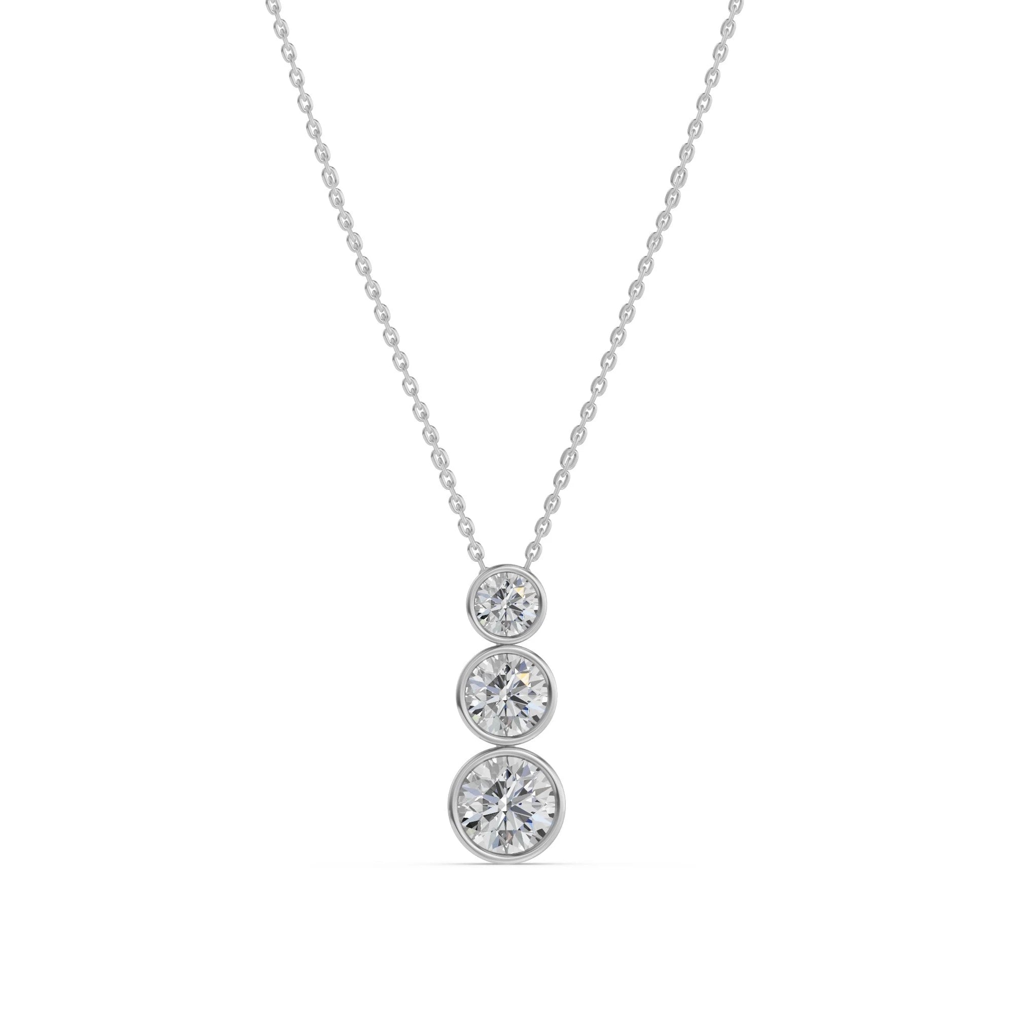 Bezel trio collier · 2.5 ct.