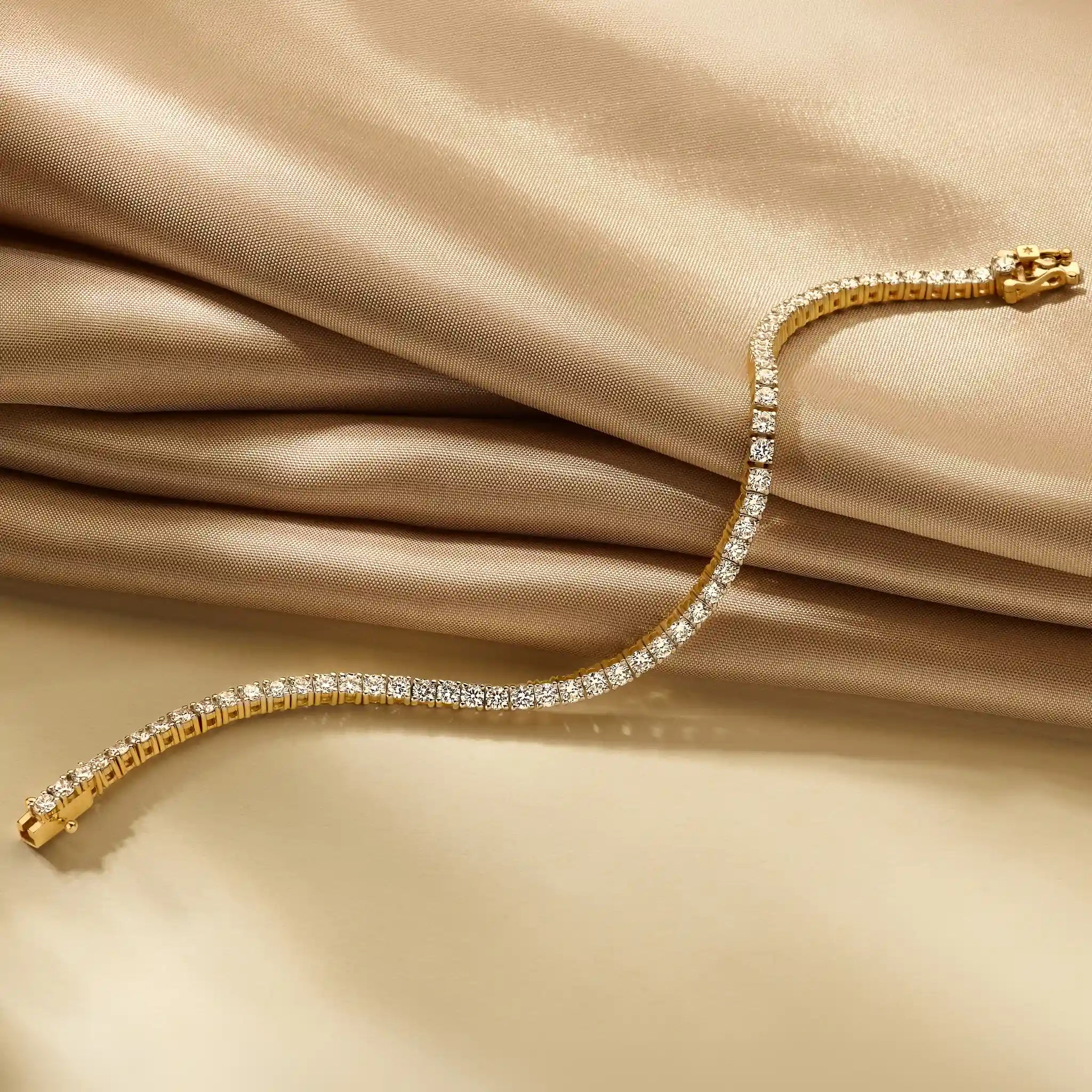 Tennisarmband · 4.6 ct.