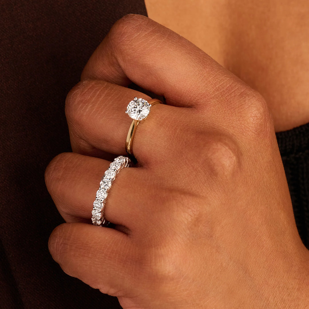 Eternity Ring · 2.8 ct · 14k Geelgoud
