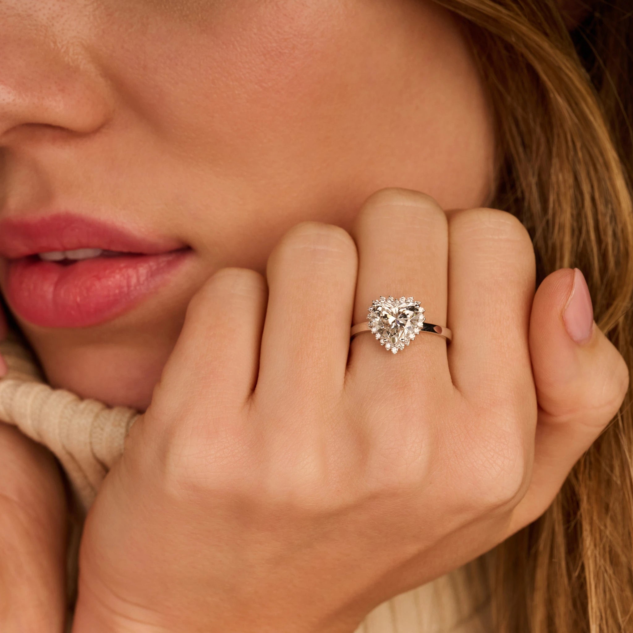 Hartvormige halo verlovingsring · 2.5 ct.