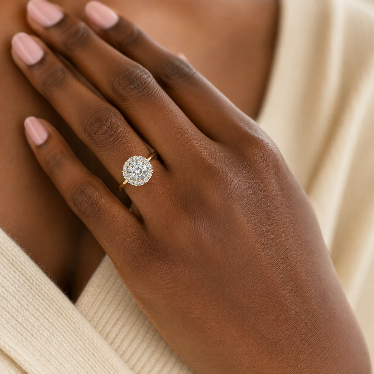 Ronde halo verlovingsring · 1.75 ct.