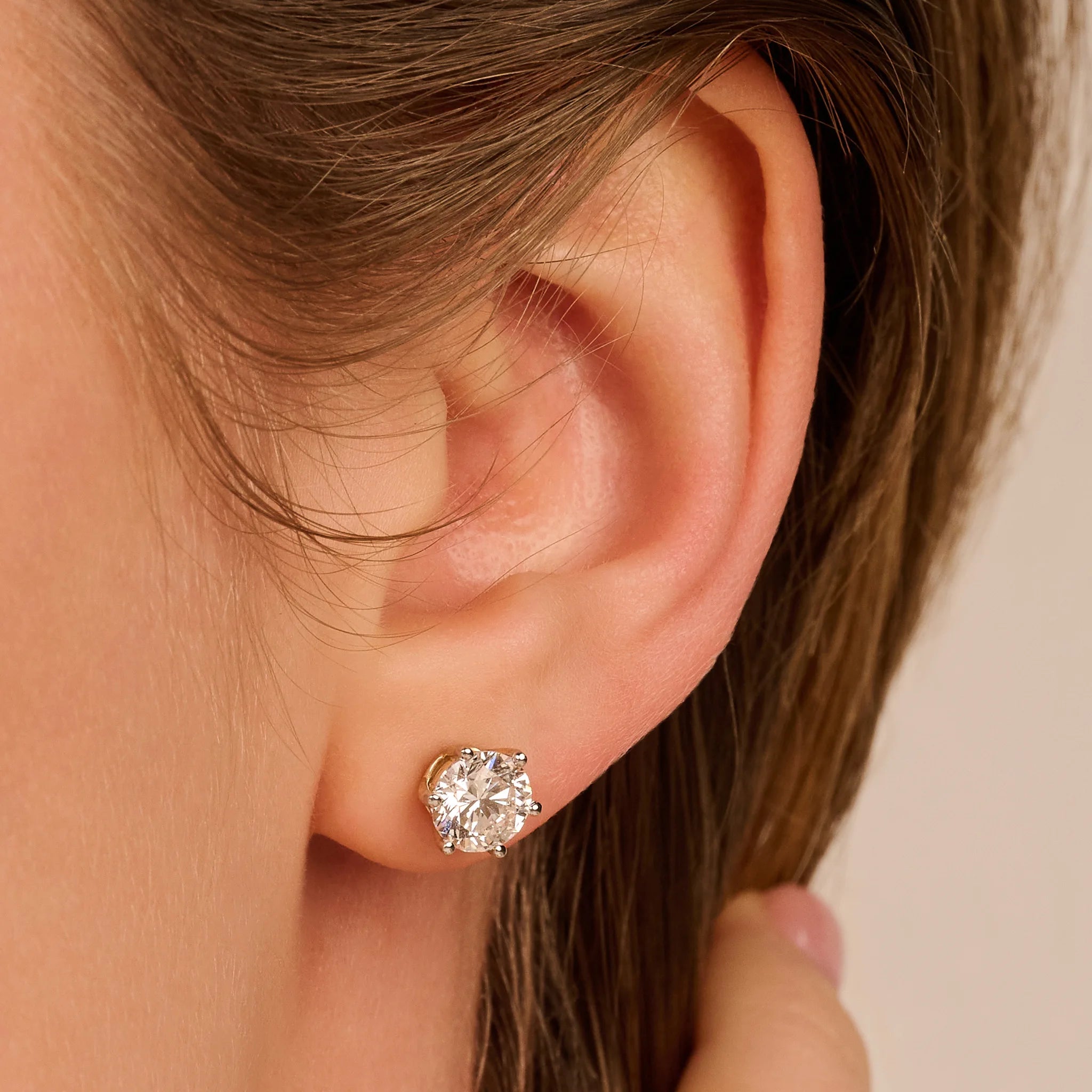 Solitaire Oorbellen 6-Poots · 2.0 ct.