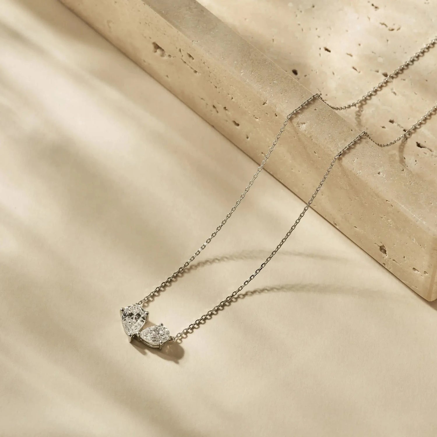 Louèn Diamonds 14k witgouden toi et moi collier met 2 lab grown diamanten 2.0 ct totaal sfeerbeeld product