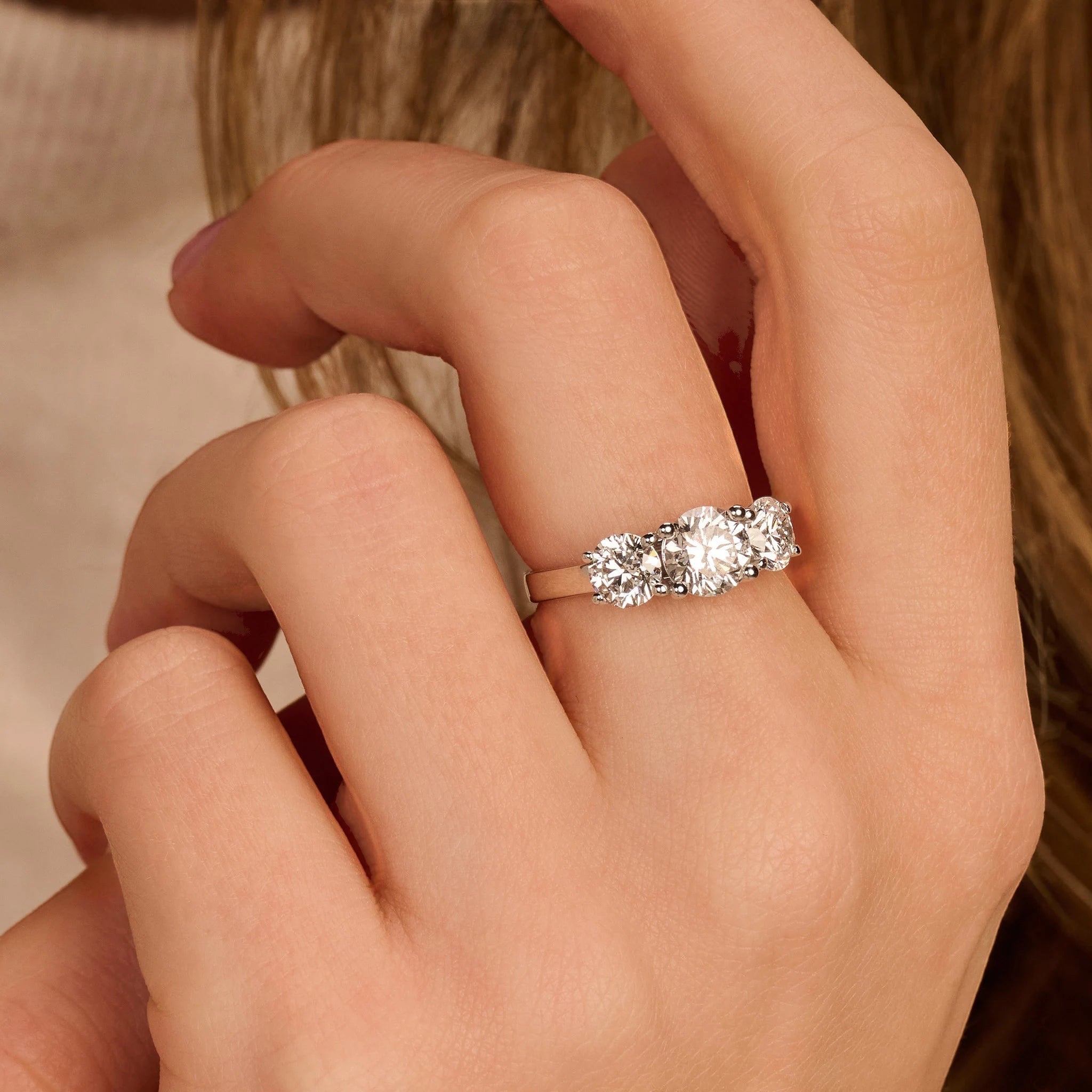 Ronde trilogie verlovingsring · 2.5 ct.