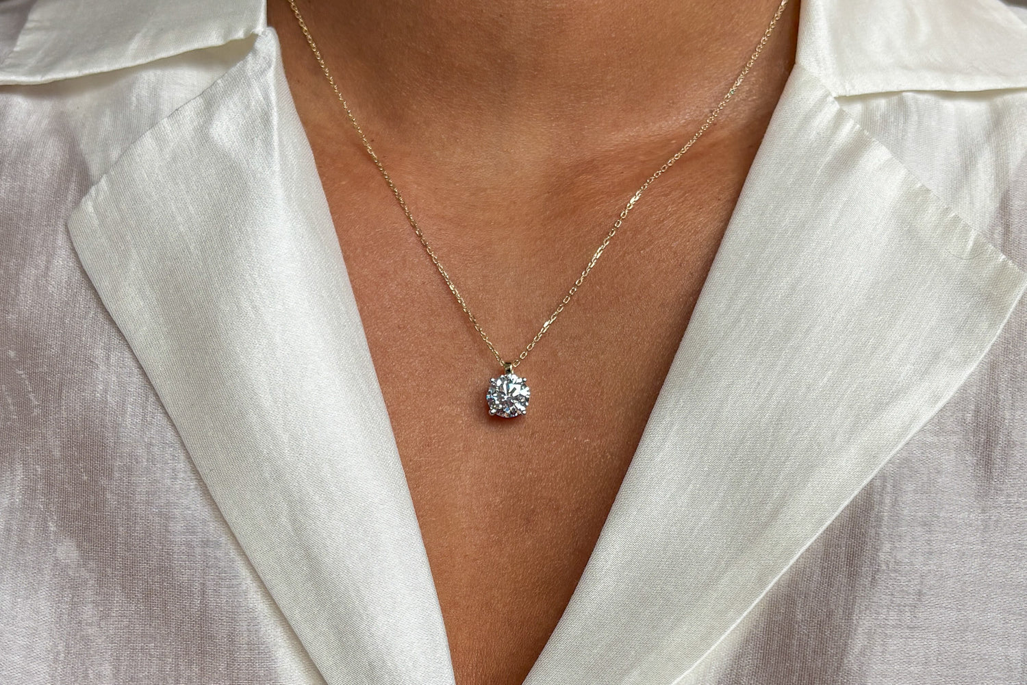 Solitaire collier · 2.2 ct · 14k geelgoud