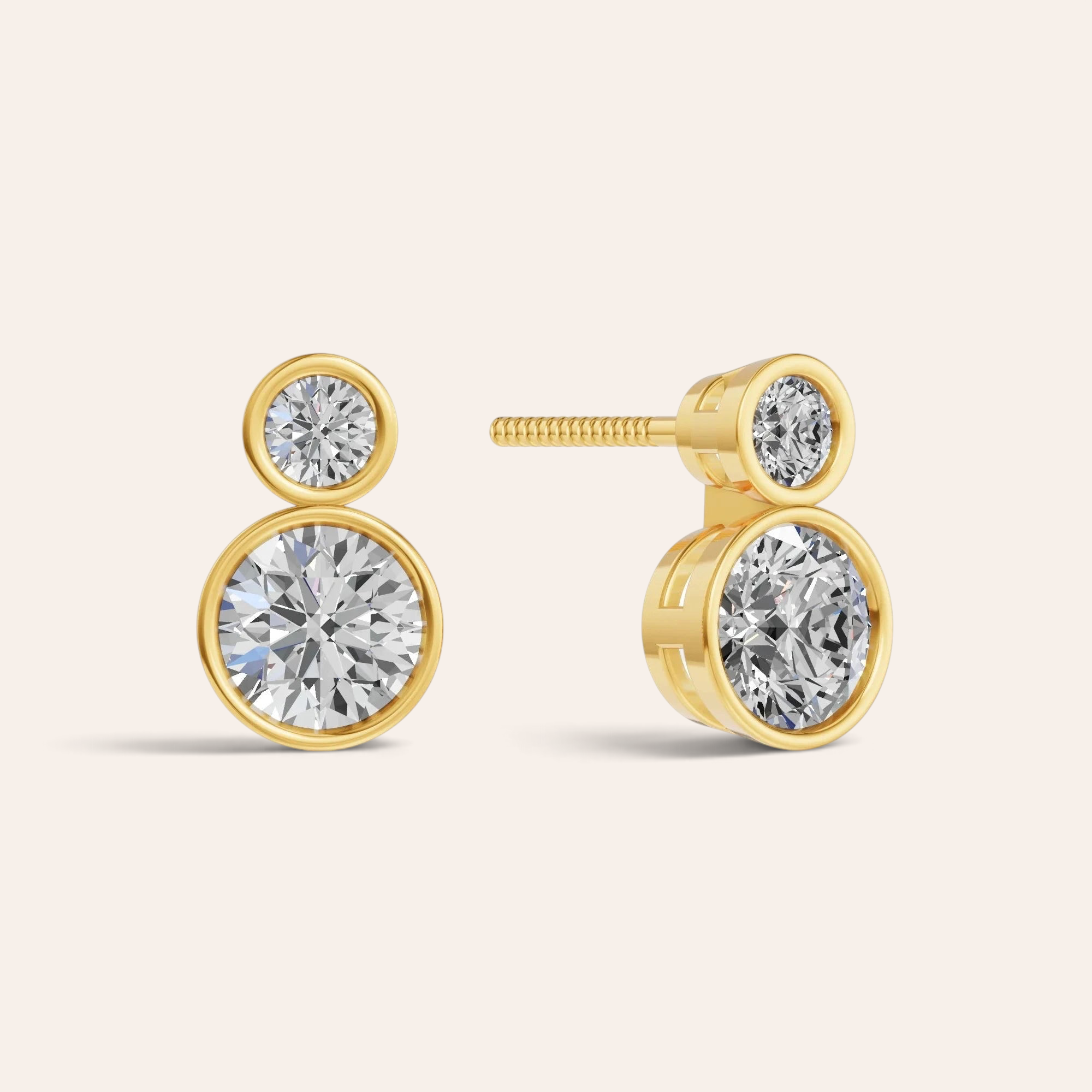 Louèn Diamonds Bezel duo oorbellen van 14k geelgoud met twee lab-grown diamanten in een elegante zetting.