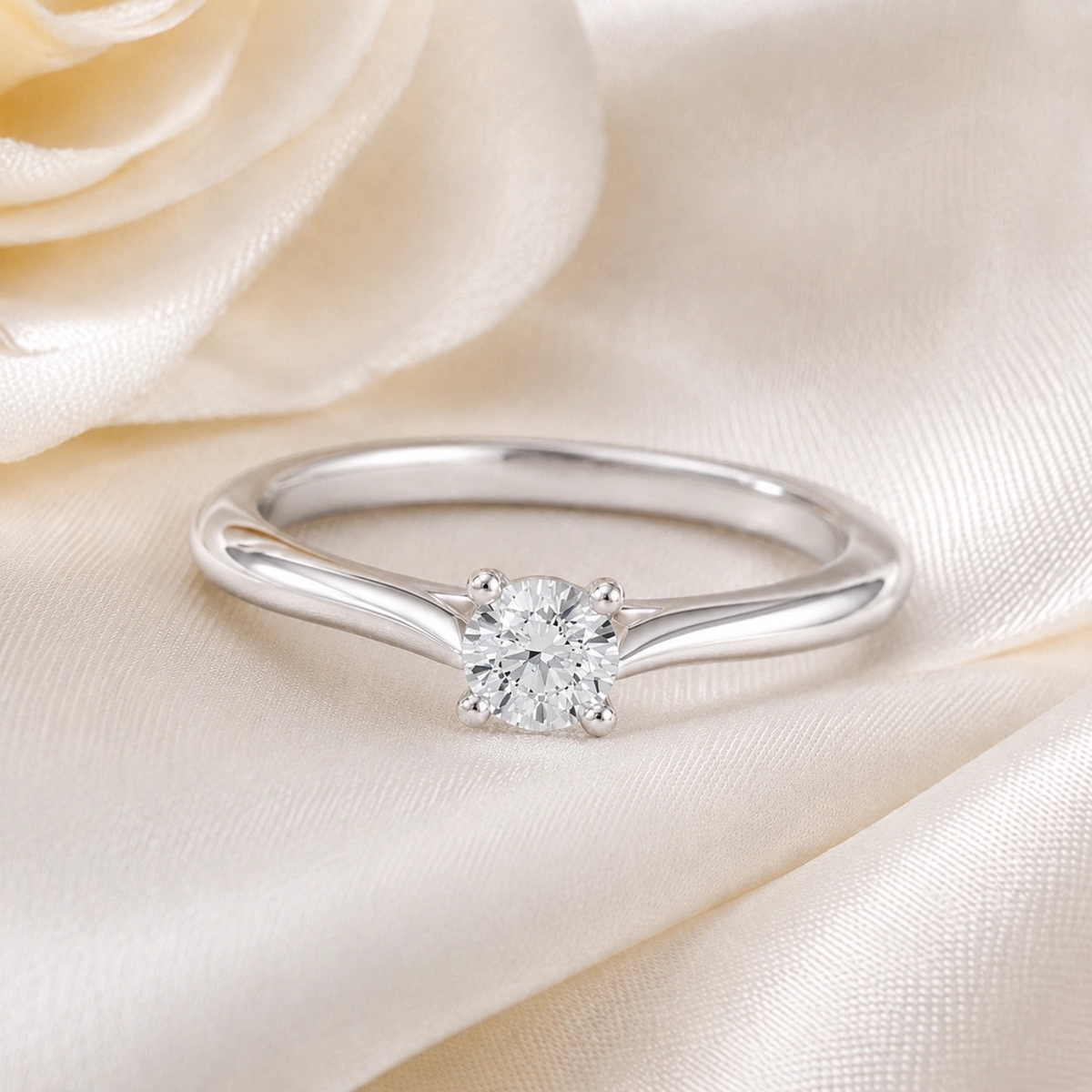 Louèn Diamonds solitaire verlovingsring van 14k witgoud met een ronde 0,5 karaat diamant in een klassieke zetting.