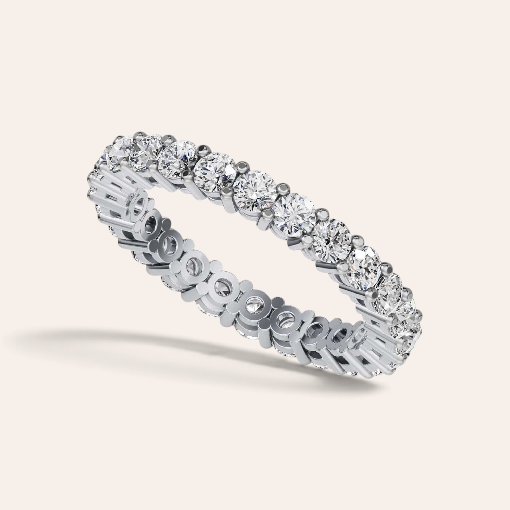 Louèn Diamonds eternity ring van 14k witgoud met 24 schitterende lab-grown diamanten in een tijdloos ontwerp.
